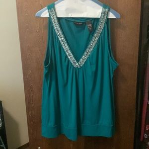 Sleeveless blue blouse
